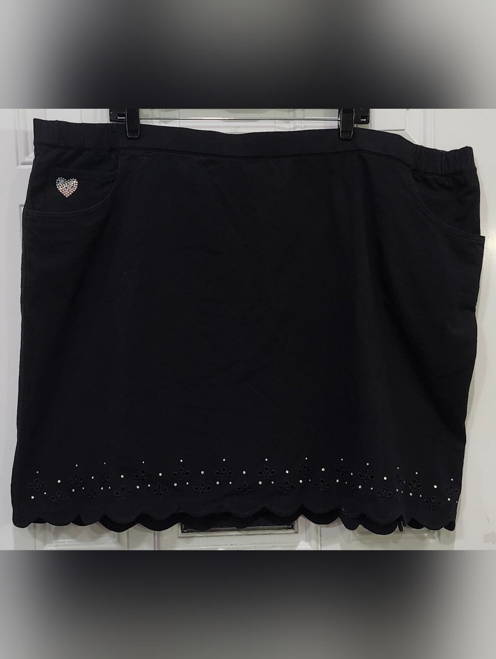 Quacker Factory Black Skort Scalloped Hem With Eyelet Cutouts Rhinestones  3x
